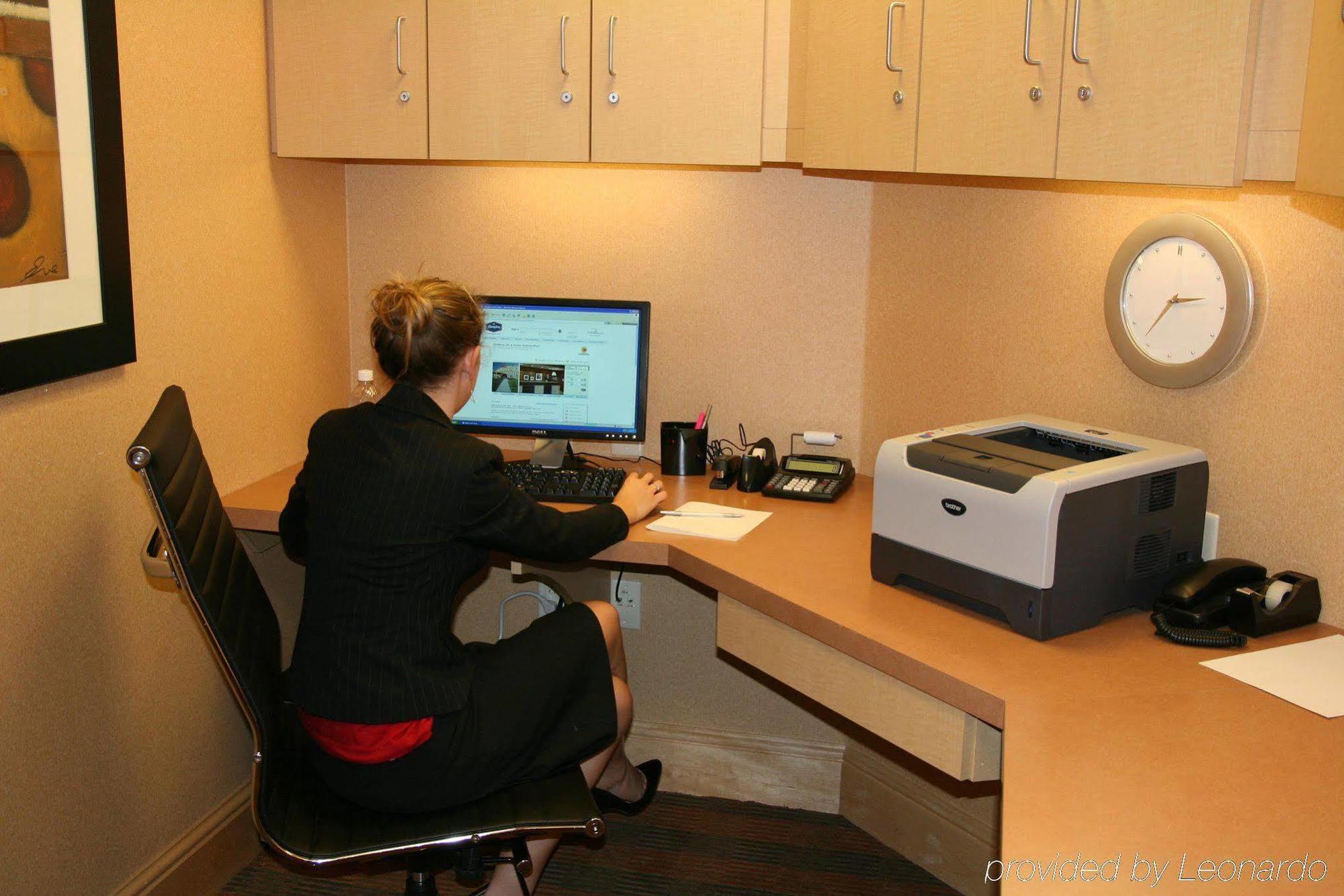Hampton Inn & Suites Madison - West Facilities photo